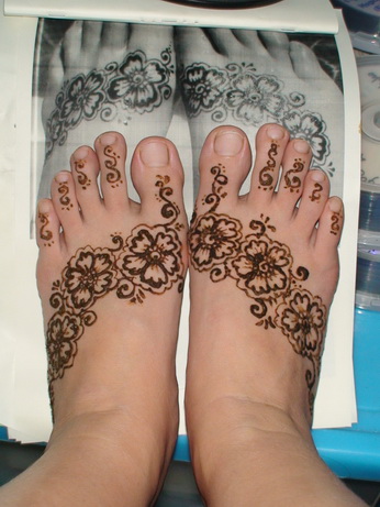 Hand Henna ลวดลายว จ ตรบนร างกาย ก บการเป นต วของต วเอง